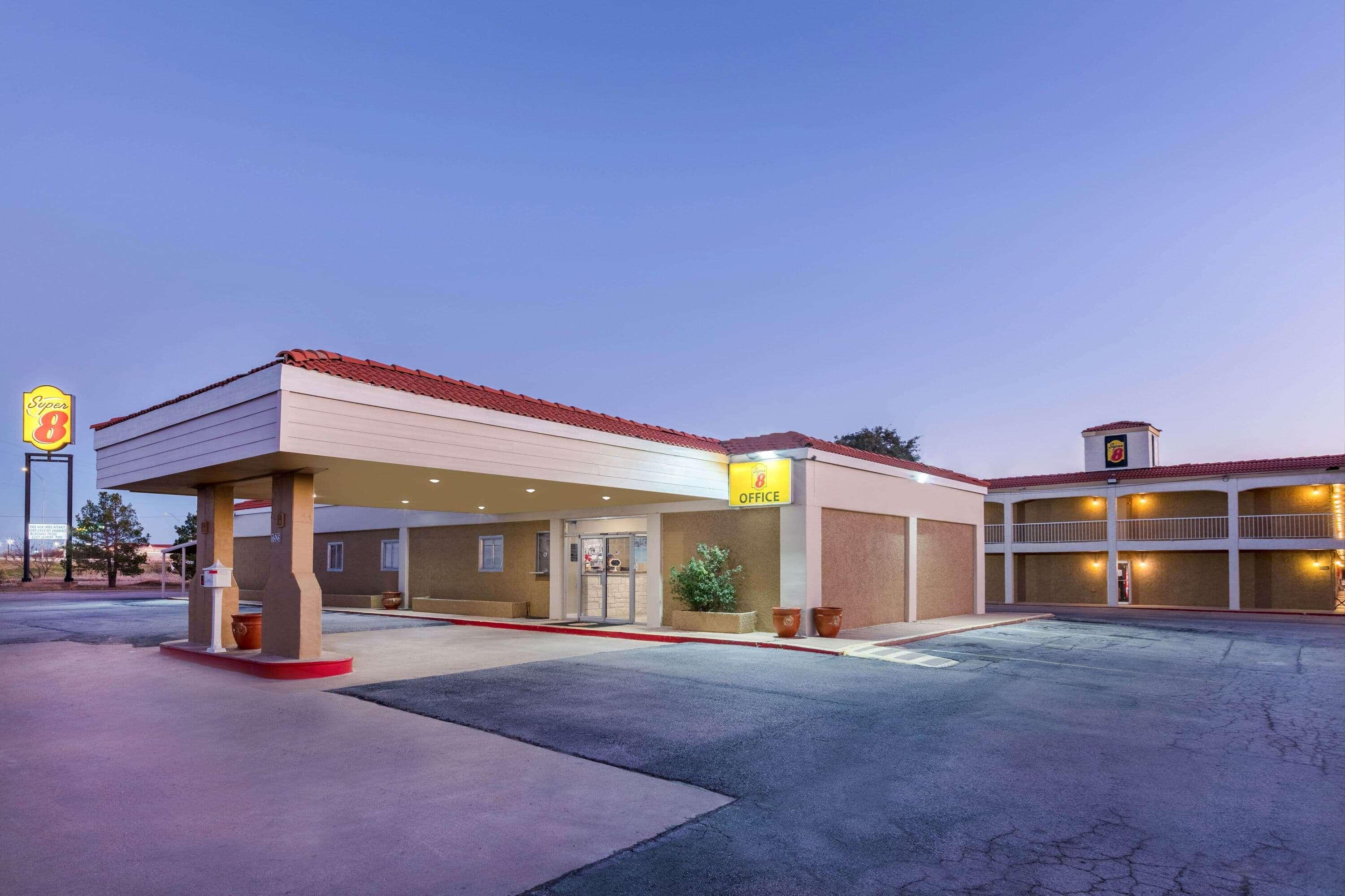 Super 8 By Wyndham Abilene North Otel Dış mekan fotoğraf