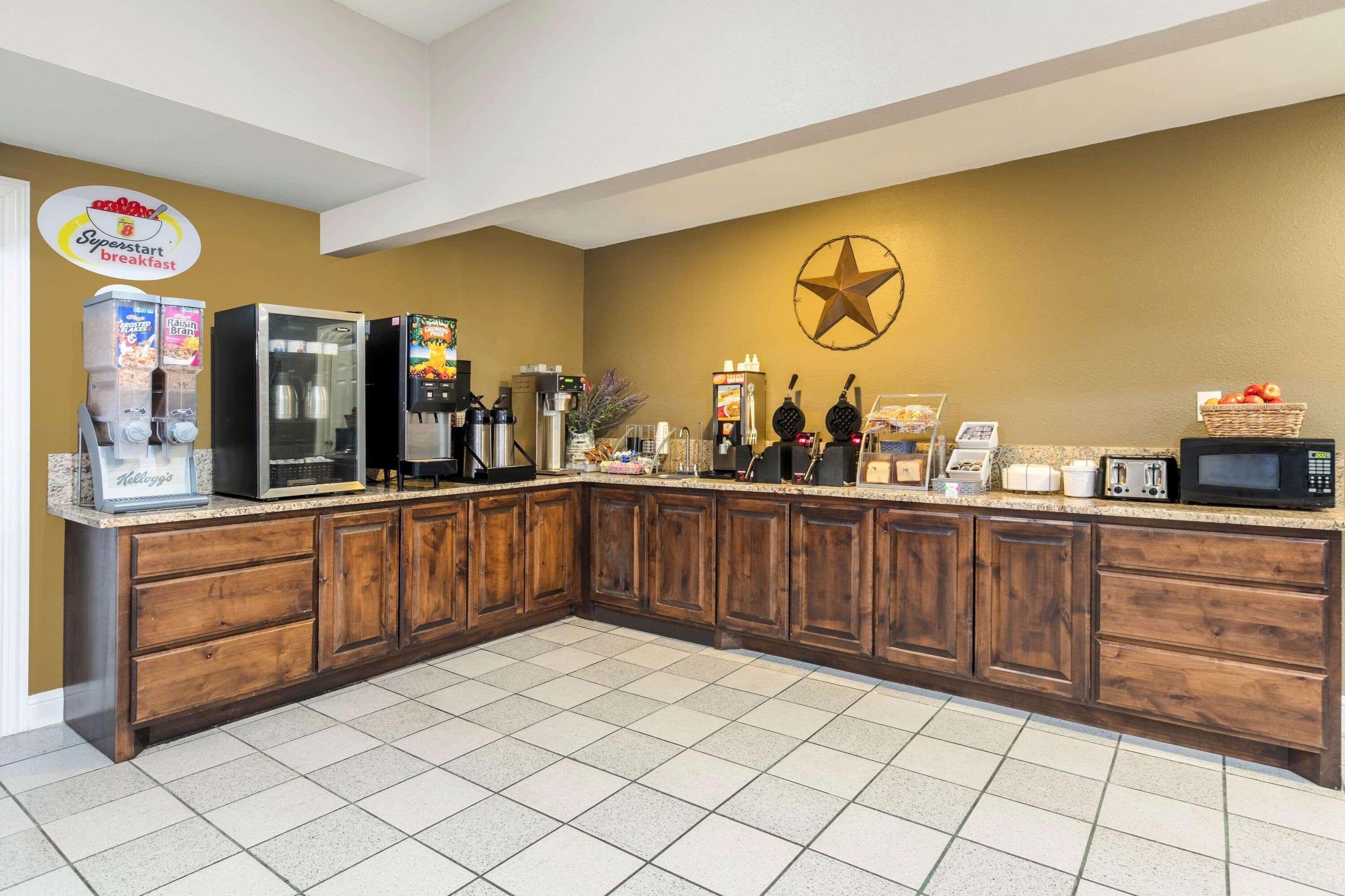 Super 8 By Wyndham Abilene North Otel Dış mekan fotoğraf
